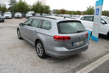 Volkswagen Passat B8 Variant 2.0 TDI BlueMotion SCR 150KM 2017 Volkswagen Passat Salon Polska I właściciel, zdjęcie 7
