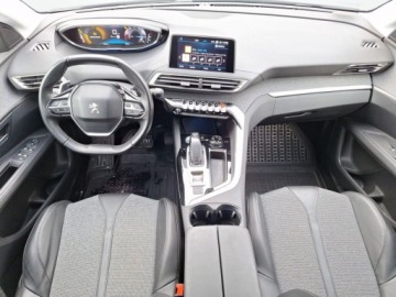 Peugeot 3008 II 2018 Peugeot 3008 PEUGEOT 3008 Allure automat 130 km 1.2 Benzyna 130KM, zdjęcie 9