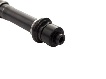 Полная ось втулки Shimano FH-MT500 диаметром 146 мм.