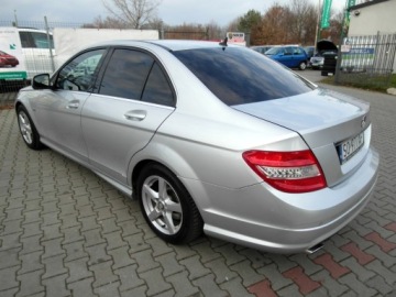 Mercedes Klasa C W204 Limuzyna 1.8 200 K 184KM 2008 Mercedes-Benz Klasa C AMG Avantgarde Kompressor Doinwestowany 1.8 Benzyna, zdjęcie 13