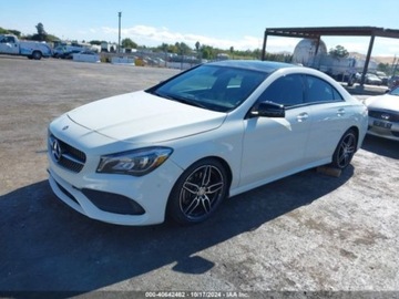 Mercedes CLA C117 2017 Mercedes-Benz CLA 2017 MERCEDES-BENZ CLA 250 2.0 Benzyna 208KM, zdjęcie 2
