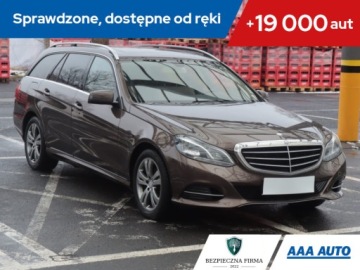 Mercedes Klasa E W212 Kombi Facelifting 220 CDI 170KM 2014 Mercedes E E 220 CDI, 167 KM, Automat, Skóra