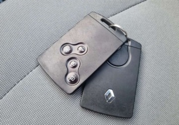 Renault Captur I Crossover 0.9 Energy TCe 90KM 2013 Renault Captur SLICZNY Benzynka BOGATA WERJSA Oryginal ZADBANY Limited 201, zdjęcie 12