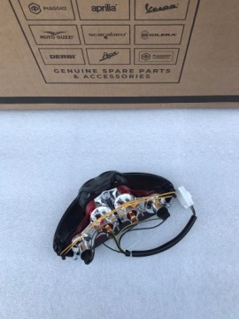 GILERA RUNNER 125 50 задний фонарь НОВЫЙ ОРИГИНАЛ 10-17