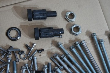 Z800 13- śruba śruby silnika dekla głowicy