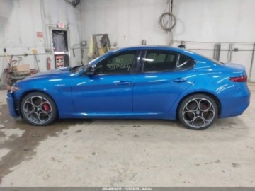 Alfa Romeo Giulia II Sedan Facelifting 2.0 Turbo 280KM 2022 Alfa Romeo Giulia 2022 r., 2,0L VELOCE AWD 2.0 Benzyna 280KM, zdjęcie 15