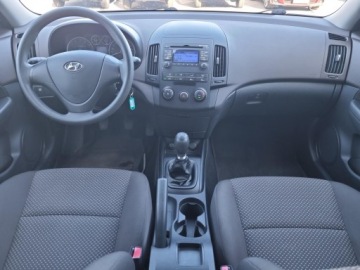 Hyundai i30 I Hatchback 1.4 109KM 2010 Hyundai i30 1.4 Comfort I (2007-2012) Hyundai i30, zdjęcie 2