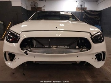 Mercedes Klasa E W213 2021 Mercedes-Benz Klasa E 2021 MERCEDES-BENZ E 350 4MATIC 2.0 Benzyna 255KM, zdjęcie 6