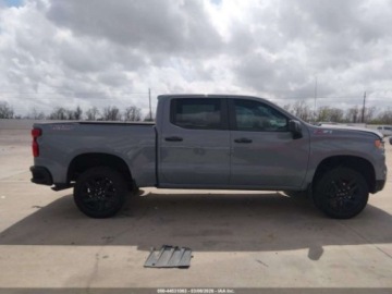 Chevrolet Silverado II 2024 Chevrolet Silverado 1500 Short Bed Lt Trail Boss 2024 2.7 Benzyna 310KM, zdjęcie 6