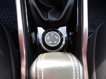 Peugeot 2008 I SUV 1.6 VTi 120KM 2013 PEUGEOT 2008 1.6 BENZ 120 KM ZAREJESTROWANY AUTO Z NIEMIEC, zdjęcie 16