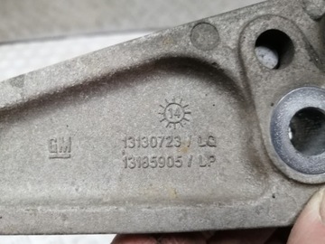 OPEL ADAM 1.4 UCHYCENÍ ULOŽENÍ PŘEVODOVKY ŘAZENÍ 13185905