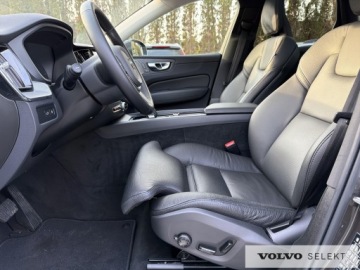 Volvo XC60 II Crossover Plug-In Facelifting 2.0 T8 455KM 2024 Volvo XC 60 XC60 T8 Plug-In Hybrid AWD Plus Bright, zdjęcie 9