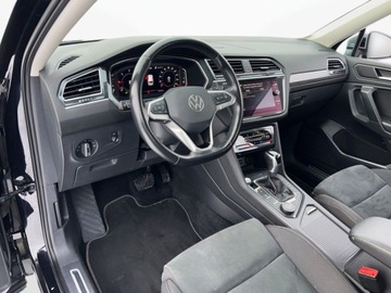 Volkswagen Tiguan II SUV Facelifting 2.0 TDI 200KM 2022 Volkswagen Tiguan 2.0TDI 200KM Elegance DSG 4x4 SerwisASO Acc Matrix Kessy, zdjęcie 8