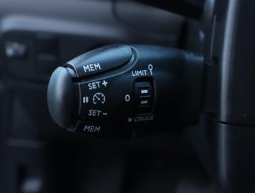 Citroen C3 III Hatchback Facelifting 1.2 PureTech 110KM 2022 Citroen C3 1.2 PureTech, Salon Polska, zdjęcie 19