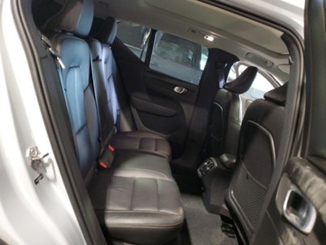 Volvo XC40 2022 Volvo XC 40 T5 Momentum 2022 2.0l 2.0 Benzyna 240KM, zdjęcie 10