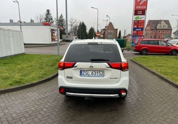 Mitsubishi Outlander III SUV Facelifting 2017 2.0 150KM 2019 Mitsubishi Outlander Sprowadzony Cena za auto juz zarejestrowane w Polsce., zdjęcie 5