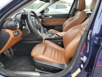 Alfa Romeo Giulia II 2018 Alfa Romeo Giulia 2018 Alfa Romeo Giulia Ti Sport RWD 2.0 Benzyna 280KM, zdjęcie 9