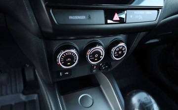 Mitsubishi ASX I SUV Facelifting 2016 1.6 117KM 2017 Mitsubishi ASX Mitsubishi ASX 1.6 2WD 1.6 Benzyna 117KM, zdjęcie 11