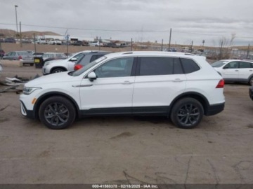 Volkswagen Tiguan III 2024 Volkswagen Tiguan Wolfsburg Edition, 2024r., 4x4, 2.0L 2.0 Benzyna 184KM, zdjęcie 5