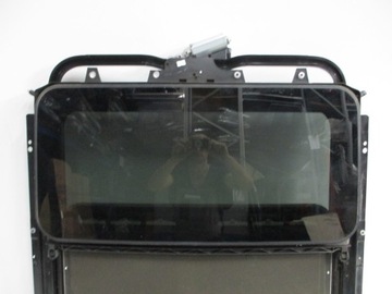 Люк на крыше VW Polo 6Q0 08