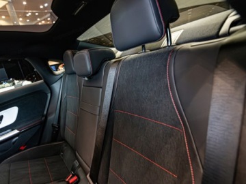 Mercedes CLA C118/X118 2025 MERCEDES-BENZ CLA 200 AMG Line Sedan 1.5 (163KM) 2025, zdjęcie 17