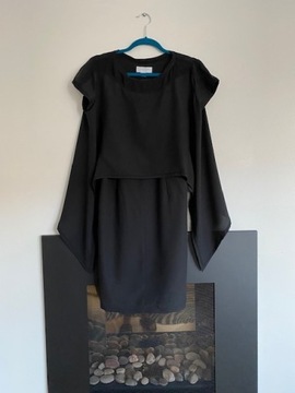 JESSICA SIMPSON Czarna elegancka sukienka z peleryna S 36