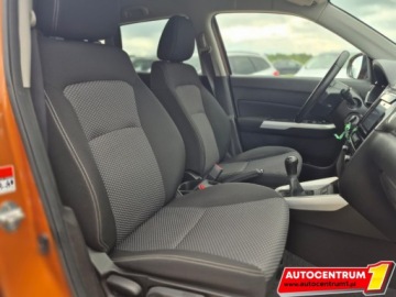 Suzuki Vitara III SUV 1.6 VVT 120KM 2016 Suzuki Vitara 33 TYS KM 4x4 1.6 Benzyna 120KM Kamera Cofania Czarny Da, zdjęcie 7
