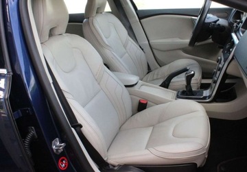 Volvo V40 2016 Volvo V40 D2 Drive-E Ocean Race 2016 Od RiA 2.0 Diesel 120KM, zdjęcie 11