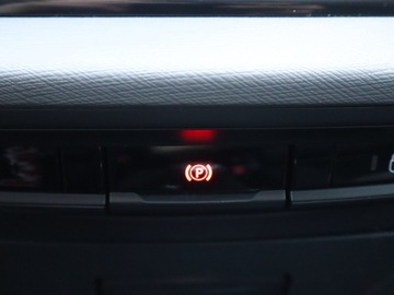 Citroen C4 Picasso II Picasso 1.2 PureTech 130KM 2016 Citroen C4 Picasso 1.2 PureTech, Salon Polska, zdjęcie 15