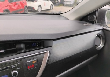 Toyota Auris II Hatchback 5d Dual VVT-i 100 99KM 2014 Toyota Auris 2014r, 1.3 Benzyna. Uszkodzony prawy tyl. Jezdzi. 1.3 99KM, zdjęcie 15