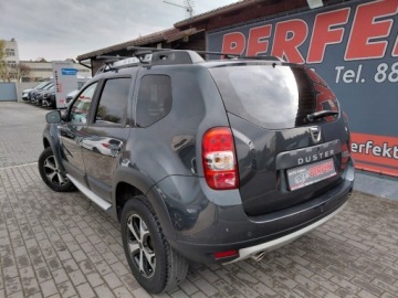 Dacia Duster I SUV Facelifting 1.6 SCe 114KM 2017 Dacia Duster Navi Klimatyzacja Komputer Tempomat Alu 1.6 Benzyna 114KM, zdjęcie 4