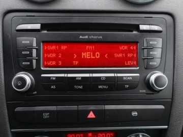 Audi A3 8P Hatchback 3d 1.8 TFSI 160KM 2010 Audi A3 1.8 TFSI, Klima, Klimatronic, Tempomat, zdjęcie 12