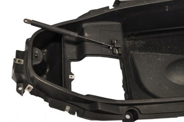 Piaggio X9 04r вещевой отсек/багажник