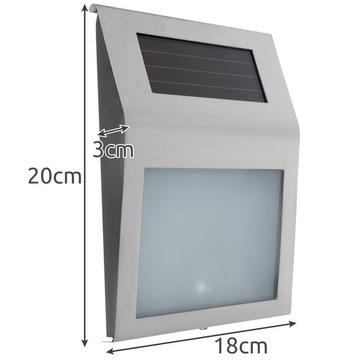 Номер солнечного дома подсвечен на доме