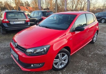 Volkswagen Polo V Hatchback 5d 1.6 TDI-CR DPF 90KM 2013 Volkswagen Polo Volkswagen Polo Match 1.6 TDI 90 KM PolSkory PDC Klimatyza