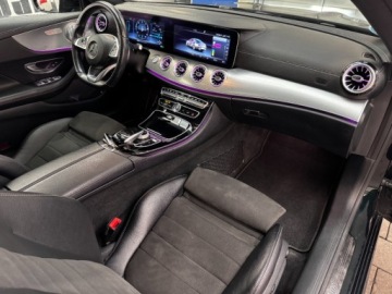 Mercedes Klasa E W213 Coupe 2.0 220d 194KM 2017 Mercedes-Benz Klasa E Mercedes E220d Coupe W213 AMG MULTIBEAM LED Burme, zdjęcie 38