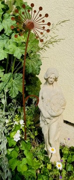 Стильный цветочный сад