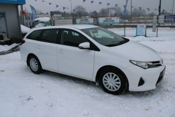 Toyota Auris II Touring Sports Facelifting 1.4 D-4D 90KM 2015 Toyota Auris Salon Polska Gwarancja Klima AU, zdjęcie 4