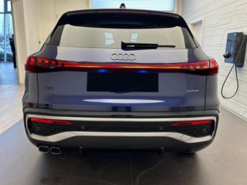 Audi Q5 II SUV Facelifting 2.0 40 TDI 204KM 2026 AUDI Q5 TDI quattro S line Suv 2.0 (204KM) 2026, zdjęcie 1