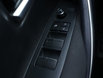 Toyota Corolla XII Sedan 1.5 VVT-i 125KM 2022 Toyota Corolla 1.5 VVT-i, Salon Polska, Automat, zdjęcie 17