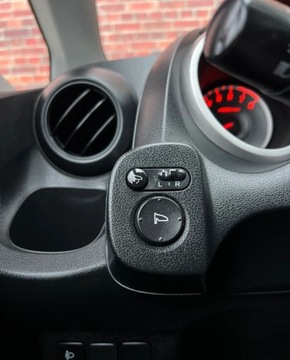 Honda Jazz III 1.4 i-VTEC 100KM 2009 Honda Jazz Automat Klima Isofix Warszawa Gwarancja w cenie VRJF 1.3 100KM, zdjęcie 27