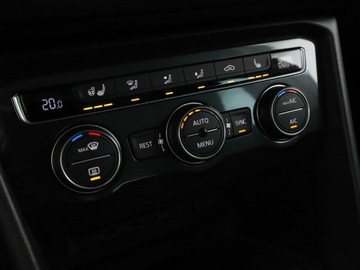 Volkswagen Tiguan II SUV 2.0 TDI BlueMotion Technology 240KM 2018 Volkswagen Tiguan GRATIS! Pakiet Serwisowy o, zdjęcie 29
