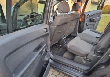 Opel Zafira B 1.6 Twinport ecoFLEX 115KM 2010 Opel Zafira 1.6I LPG 7-osob Zadbane Polecam. 1.6 BenzynaLPG 115KM, zdjęcie 20