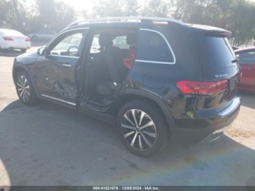 Mercedes GLB 2023 Mercedes-Benz GLB 250, 2023r., 4x4, 2.0L 2.0 Benzyna 221KM, zdjęcie 3