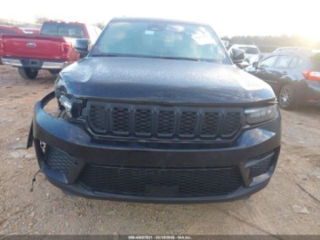 Jeep Grand Cherokee V 2023 Jeep Grand Cherokee 2023 JEEP GRAND CHEROKEE ALTITUDE 4X4 3.6 Benzyna 293KM, zdjęcie 10