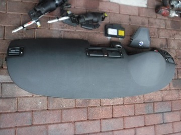 DESKA ROZDĚLOVAČE KOKPIT VOLVO V50