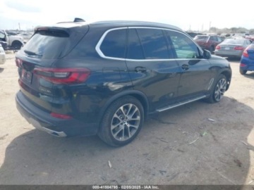 BMW X5 G05 2023 BMW X5 xdrive40i, 2023r., 4x4, 3.0L 3.0 Benzyna 335KM, zdjęcie 2