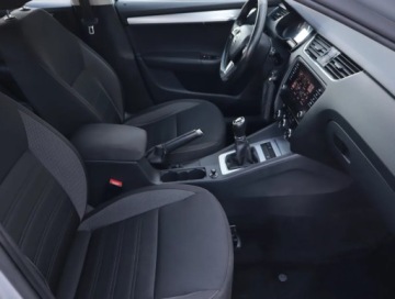 Skoda Octavia III Kombi Facelifting 1.6 TDI 115KM 2018 Skoda Octavia 1.6 TDI, Salon Polska, Klima, zdjęcie 8