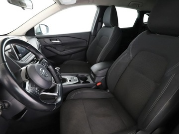 Nissan Qashqai III Crossover 1.3 DIG-T MHEV 140KM 2022 Nissan Qashqai MHEV Automatyczna klimatyzacja, zdjęcie 12