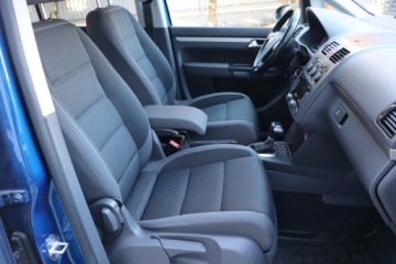 Volkswagen Touran II 1.4 TSI 140KM 2010 VW Touran 1.4 TSI, Automat, Navi, Klima, zdjęcie 8